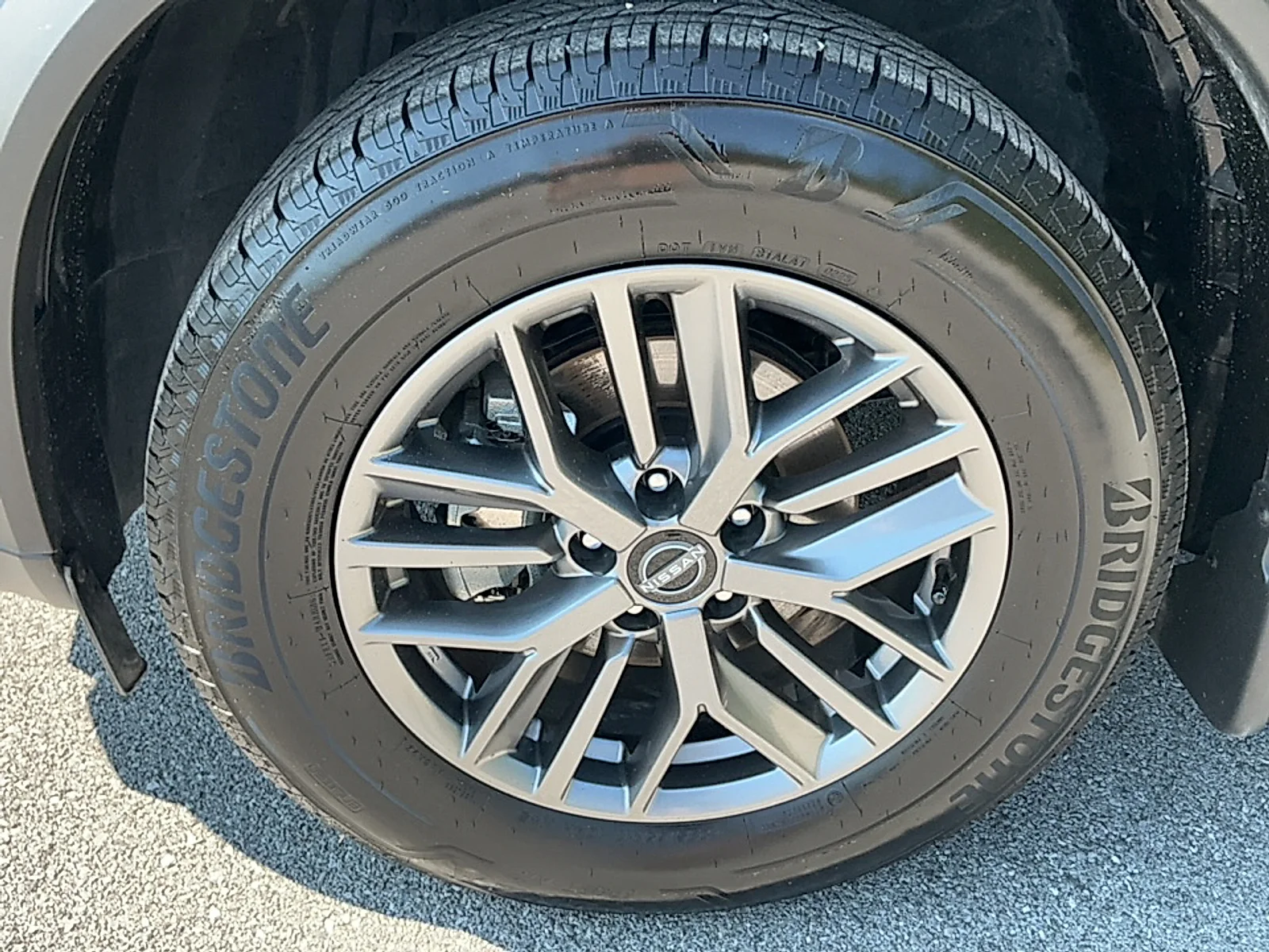Used 2025 Super Black Nissan S FWD image 5