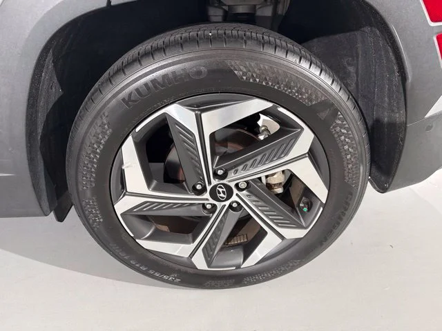 Used 2022 Silver Hyundai Limited image 7