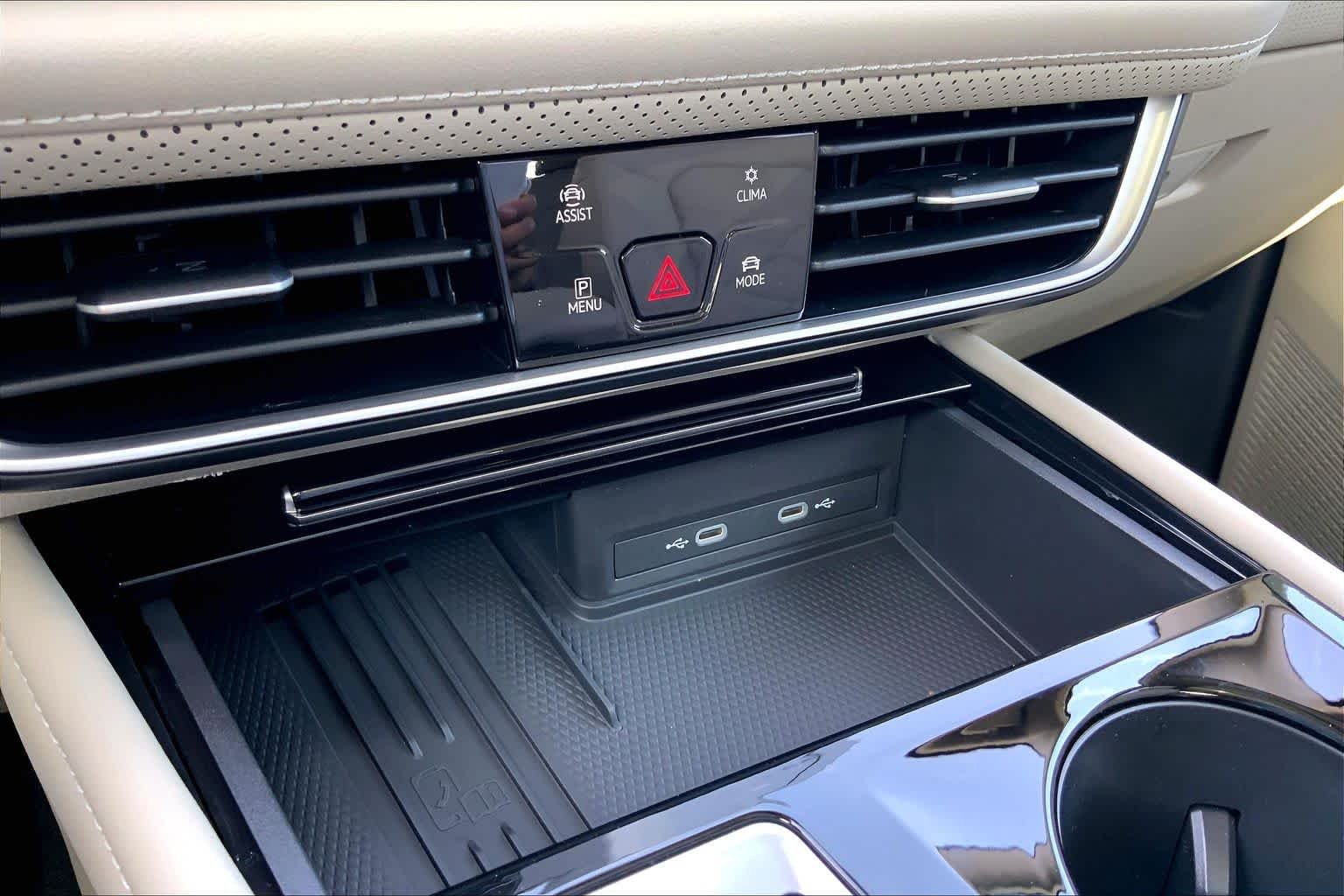 New 2026 Pure Gray Volkswagen 2.0T SE w/Technology image 19