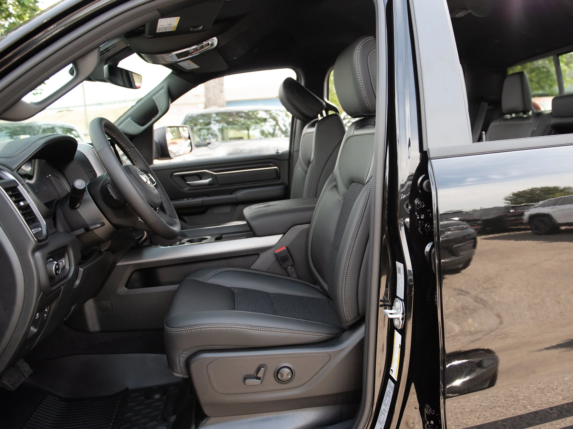 New 2026 Black RAM Sport* image 23