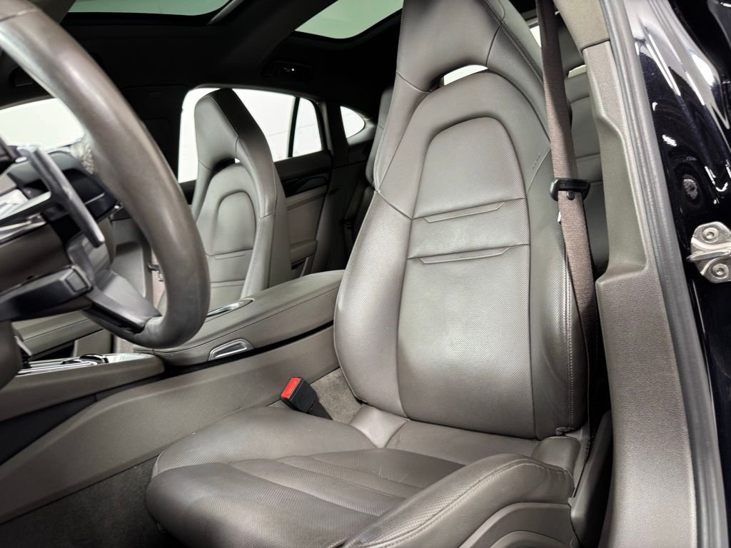 Used 2019 Jet Black Metallic Porsche 4 image 14