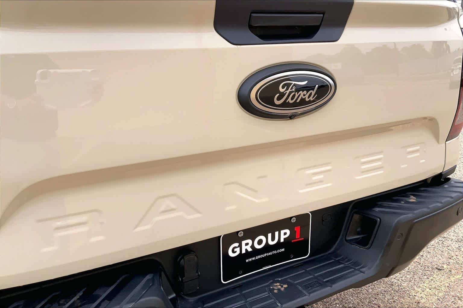 Used 2025 Desert Sand Ford XLT image 31