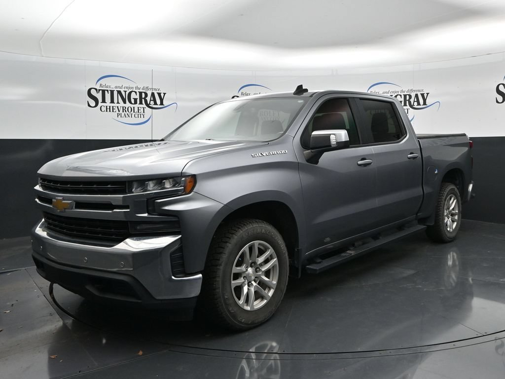 Used 2019 SATIN STEEL METALLIC Chevrolet LT image 3