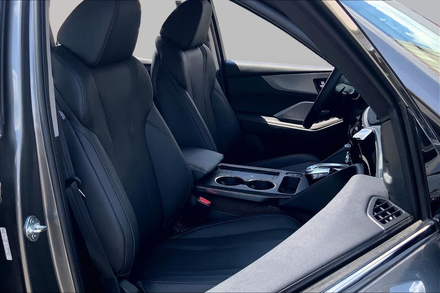 Used 2025 Liquid Carbon Metallic Acura  image 9
