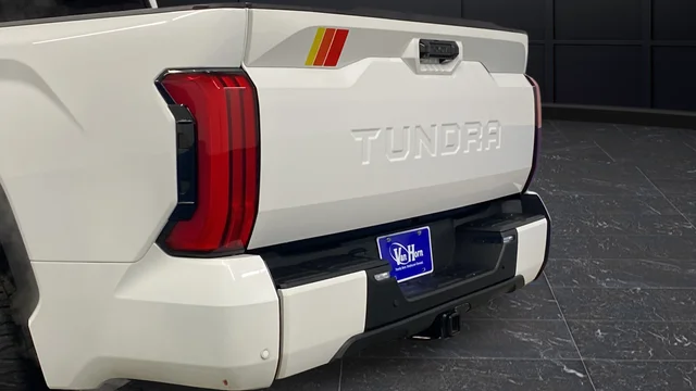 Used 2025 Ice Toyota SR5 image 36