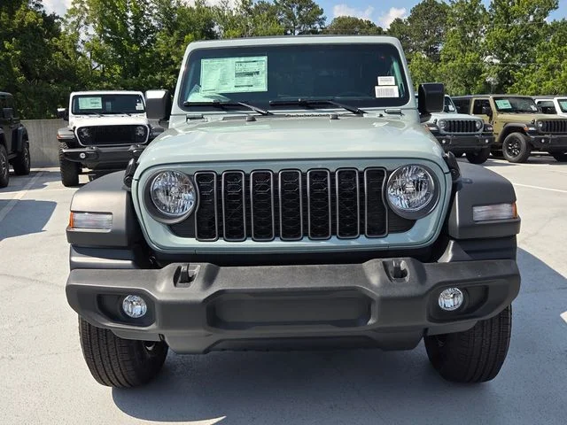 New 2026 Earl Clearcoat Jeep Sport image 2