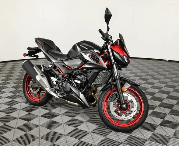 2024 Kawasaki Z500 SE ABS 