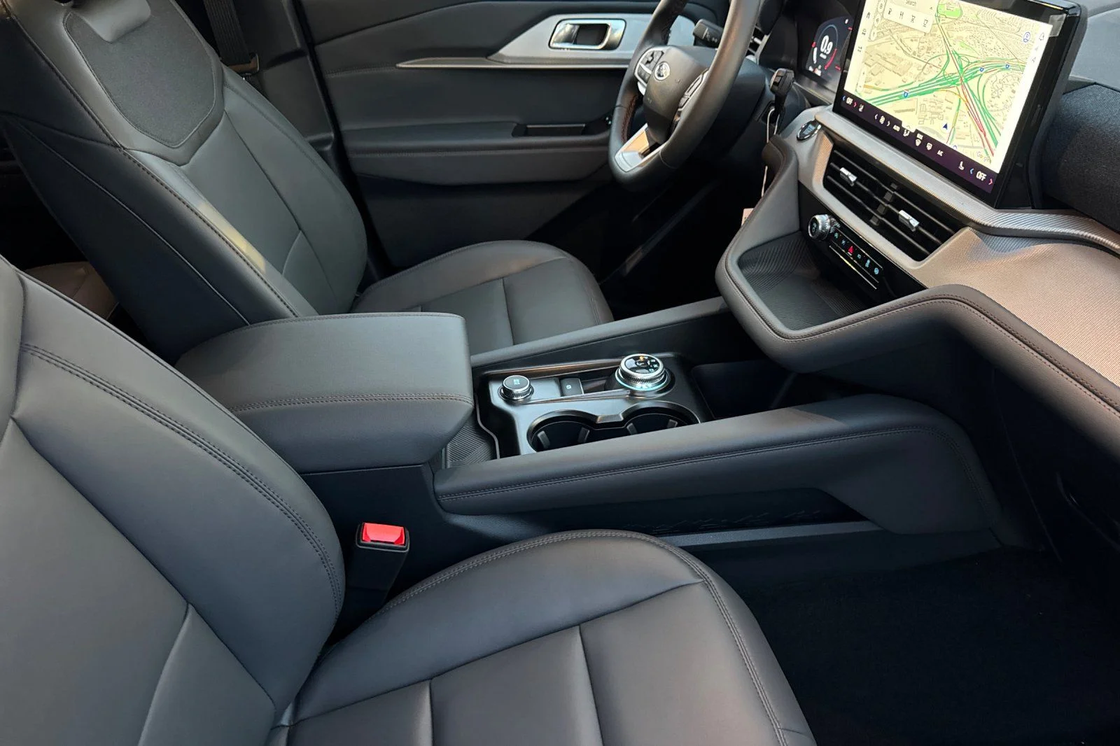 New 2026 Carbonized Gray Metallic Ford Active image 15