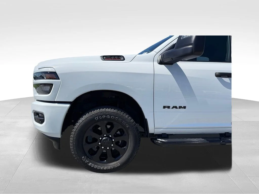 Used 2025 White Ram Big Horn image 44