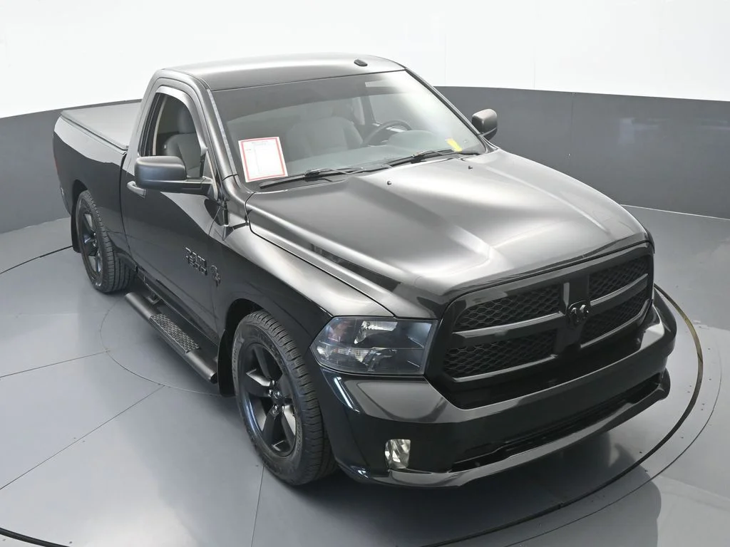 Used 2018 Brilliant Black Crystal Pearlcoat Ram Express image 51