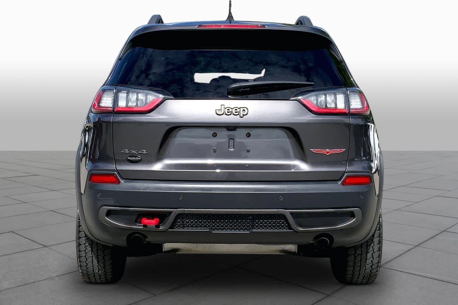 Pre-Owned 2020 Jeep Cherokee Trailhawk