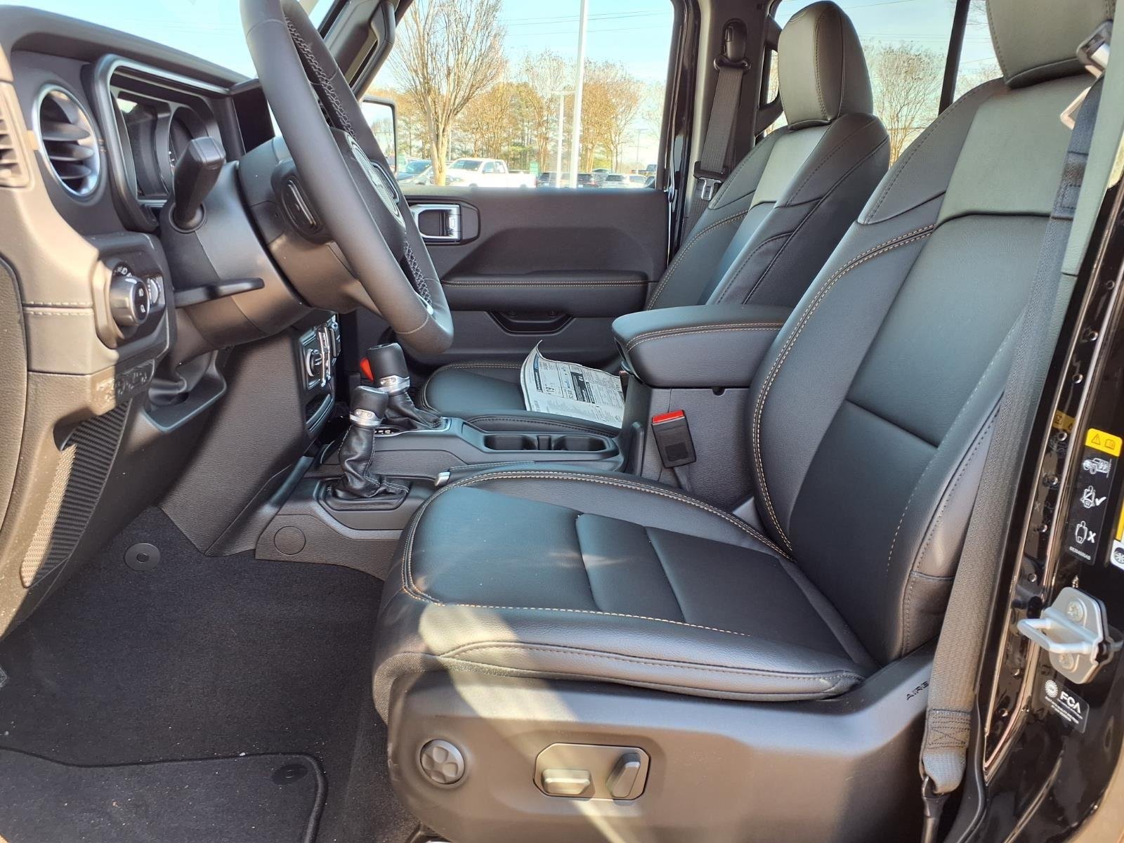 New 2026 Black Clear-Coat Exterior Paint Jeep Sahara image 18