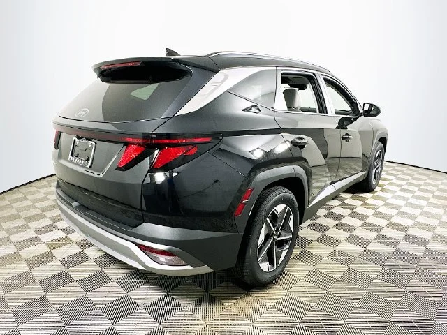 New 2026 Hyundai TUCSON SEL
