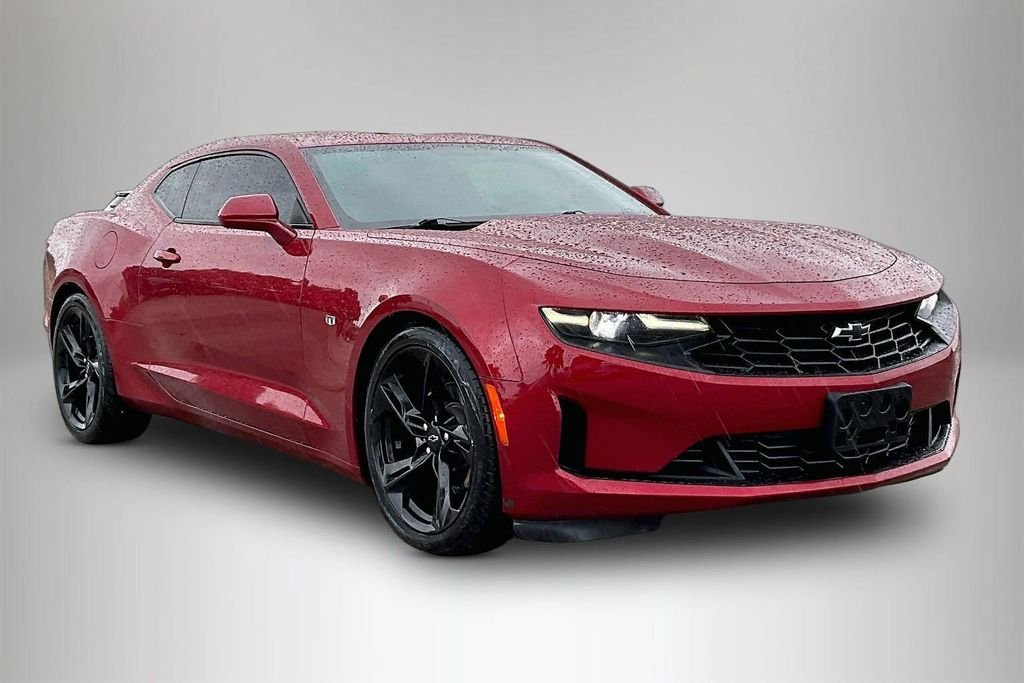 Used 2021 Red Chevrolet 1LT image 1