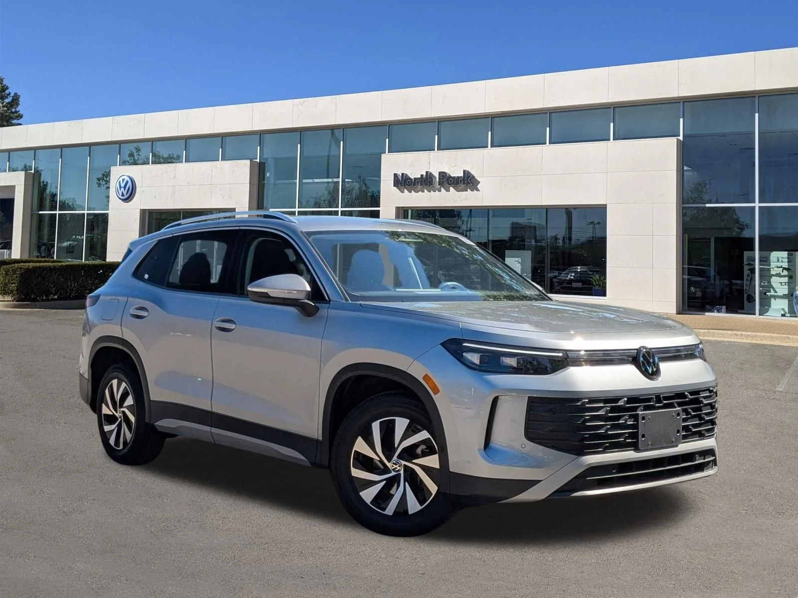 2025 Volkswagen Tiguan 2.0T S's photo