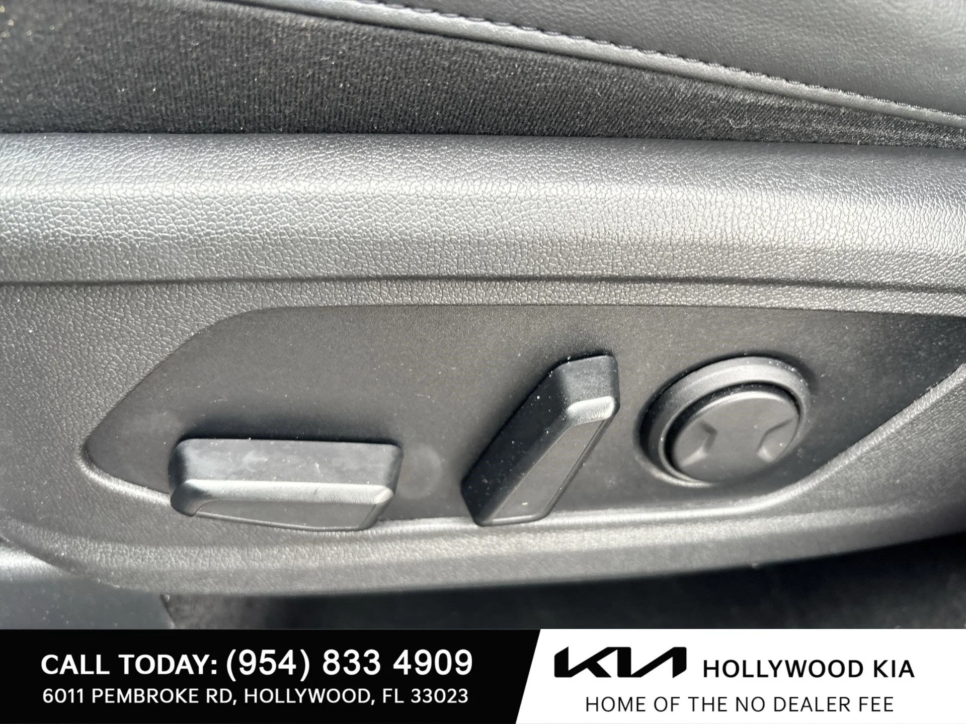 Used 2022 Everlasting Silver Kia S image 14