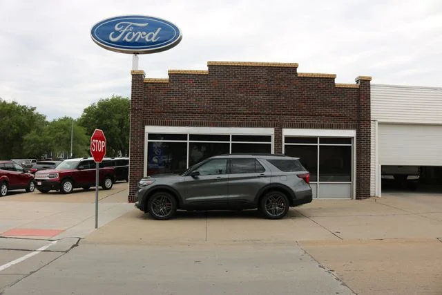 2026 Ford Explorer ST-LINE 4WD's photo