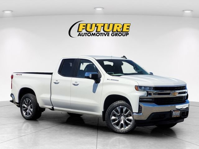 Used 2021 White Chevrolet LT image 1