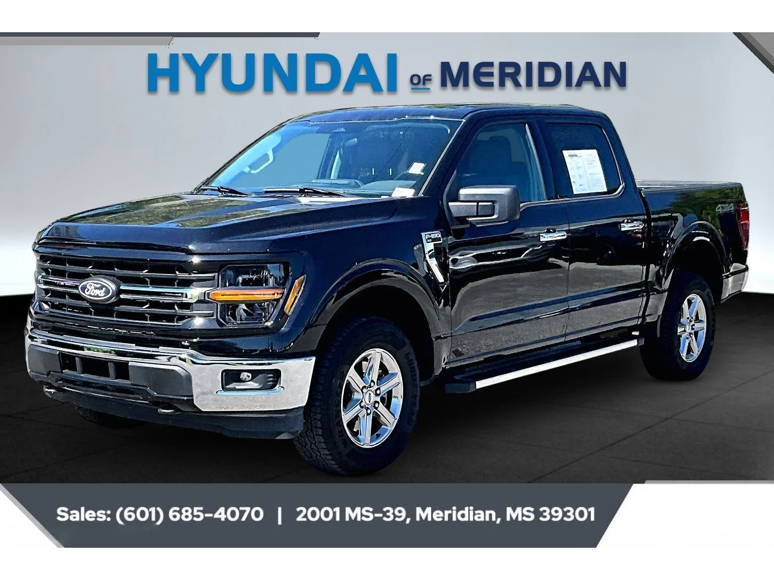 Used 2025 AGATE BLACK METALLIC Ford XLT image 10