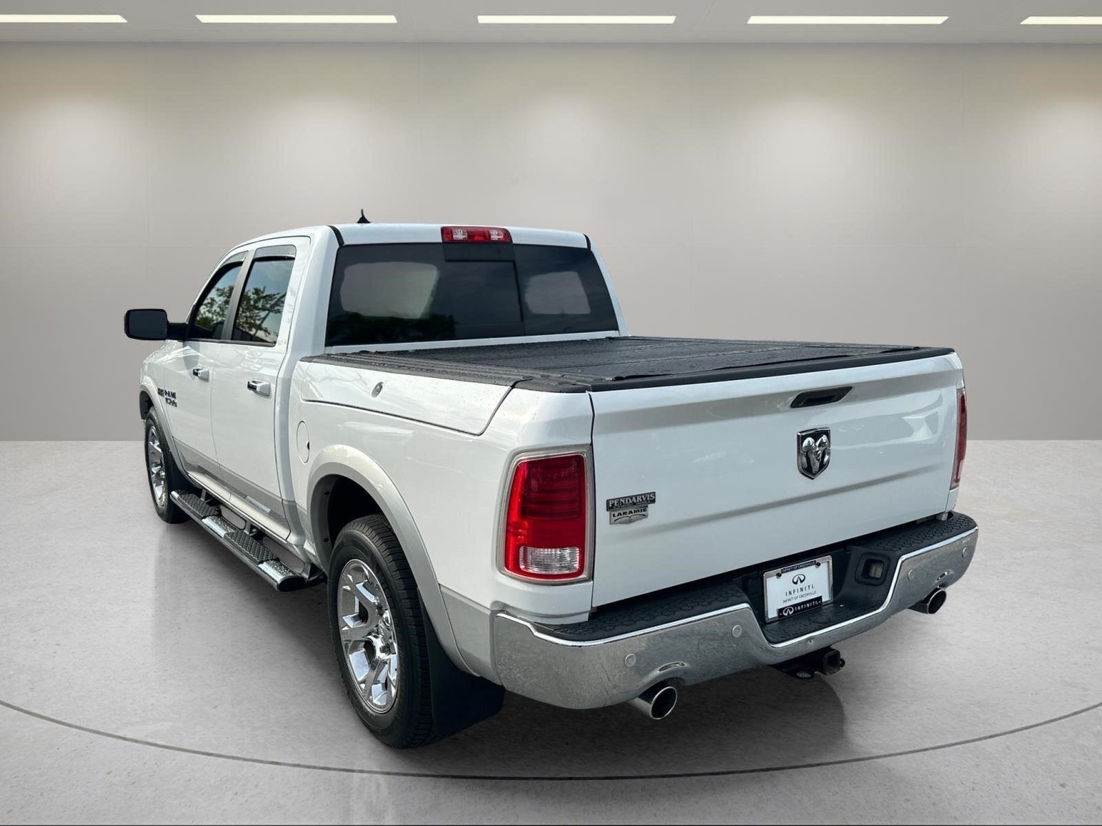 Used 2016 Bright White Clearcoat Ram Laramie image 3