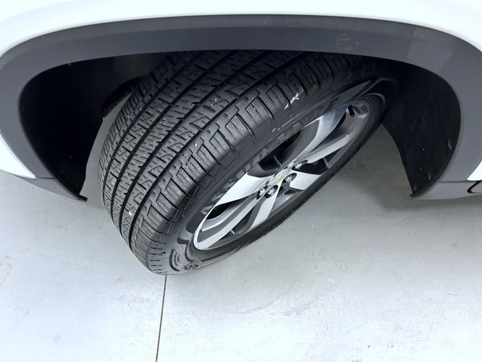Used 2019 White Chevrolet 3LT image 24