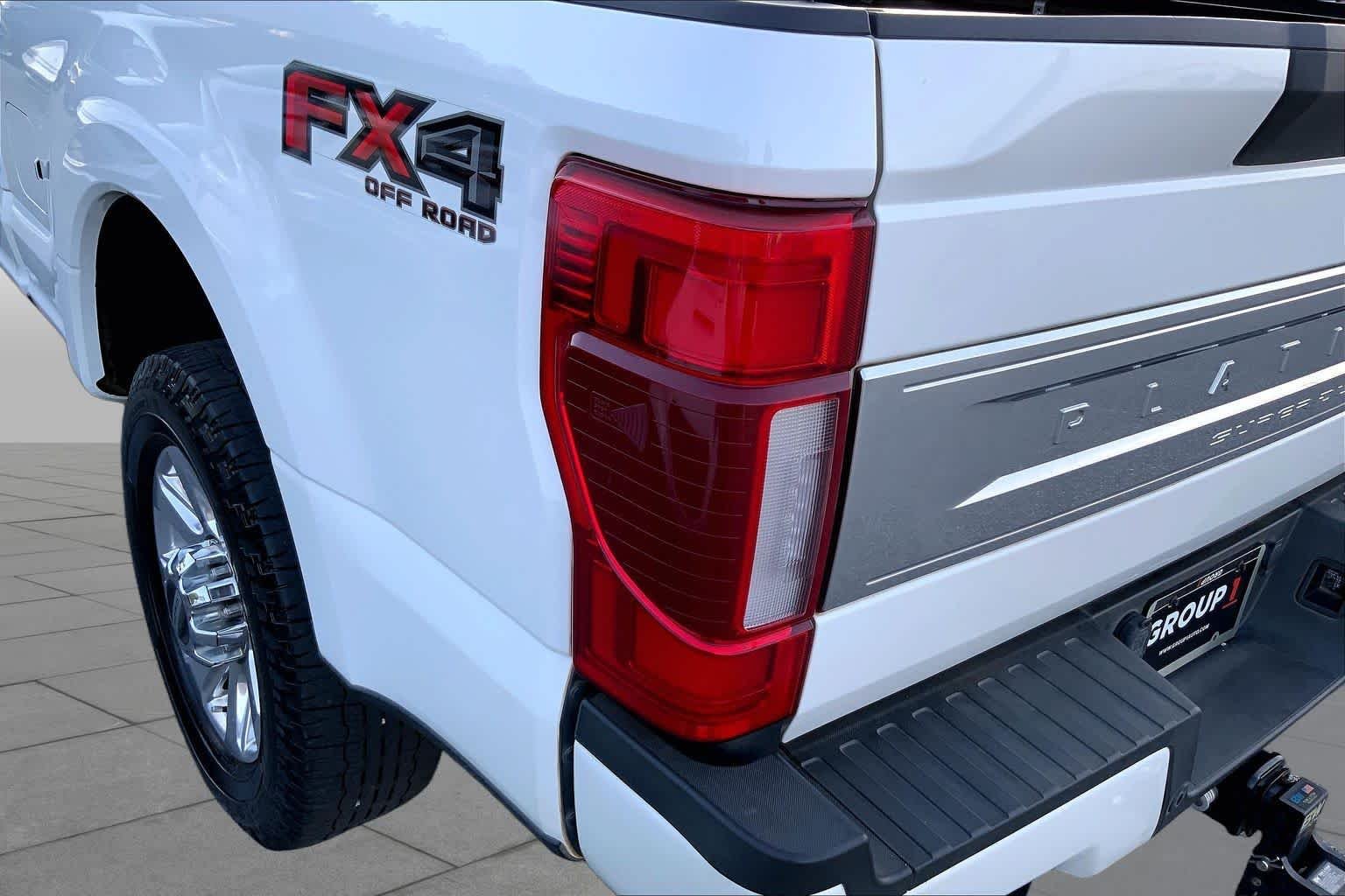 Used 2022 Star White Metallic Tri-Coat Ford Platinum image 25