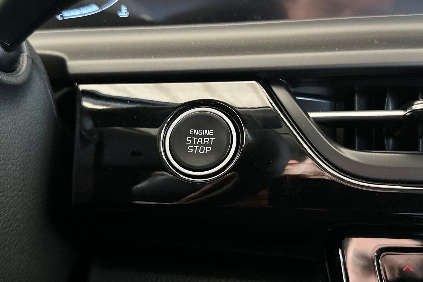 New 2026 Gray Kia S image 23