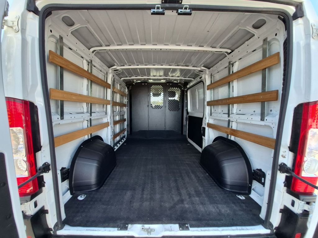 Photo 17