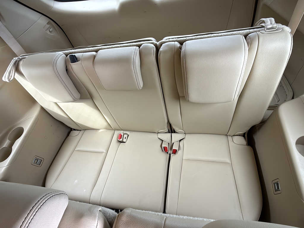 Used 2014 Red Toyota XLE V6 image 30