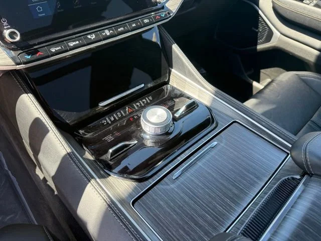 2024 Jeep Wagoneer Series III - Photo 27