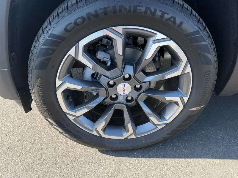 New 2027 Sterling Metallic GMC Elevation image 23