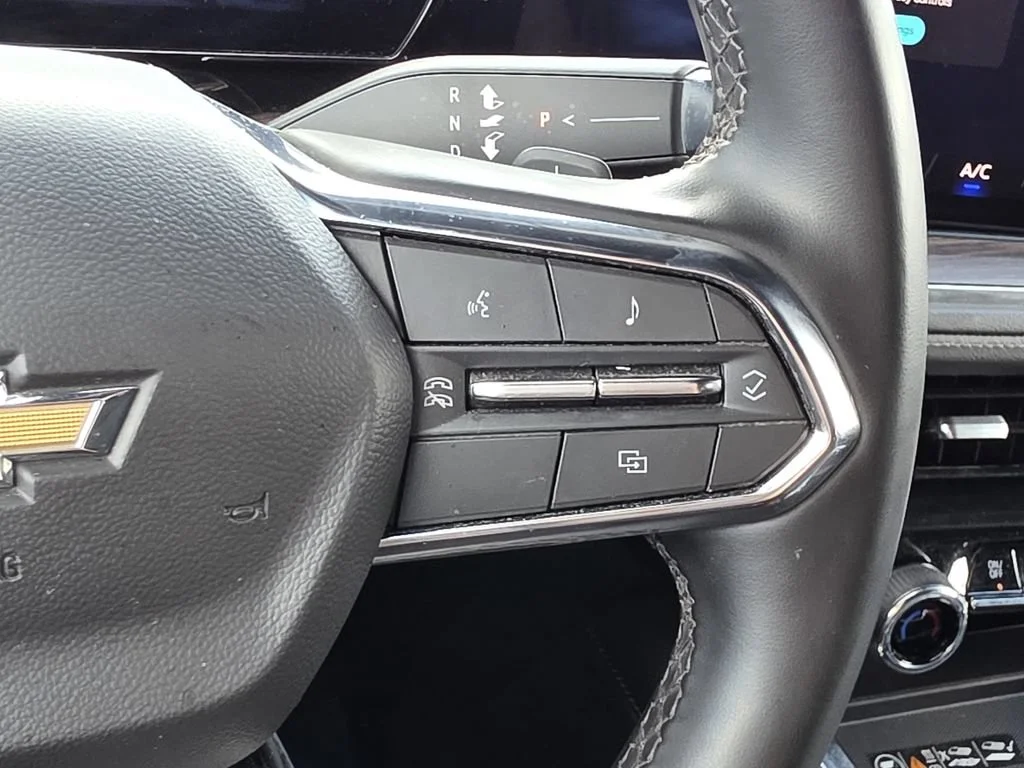 Used 2025 Black Chevrolet LT image 30