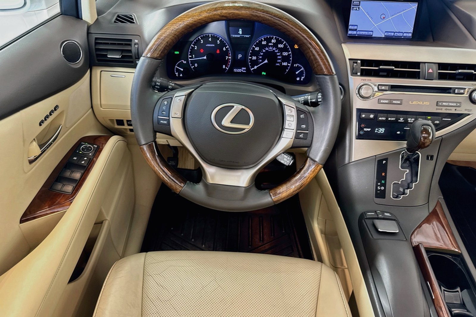 Used 2013 Starfire Pearl Lexus  image 20