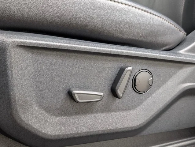 New 2026 Agate Black Metallic Ford F-250® Lariat® image 47