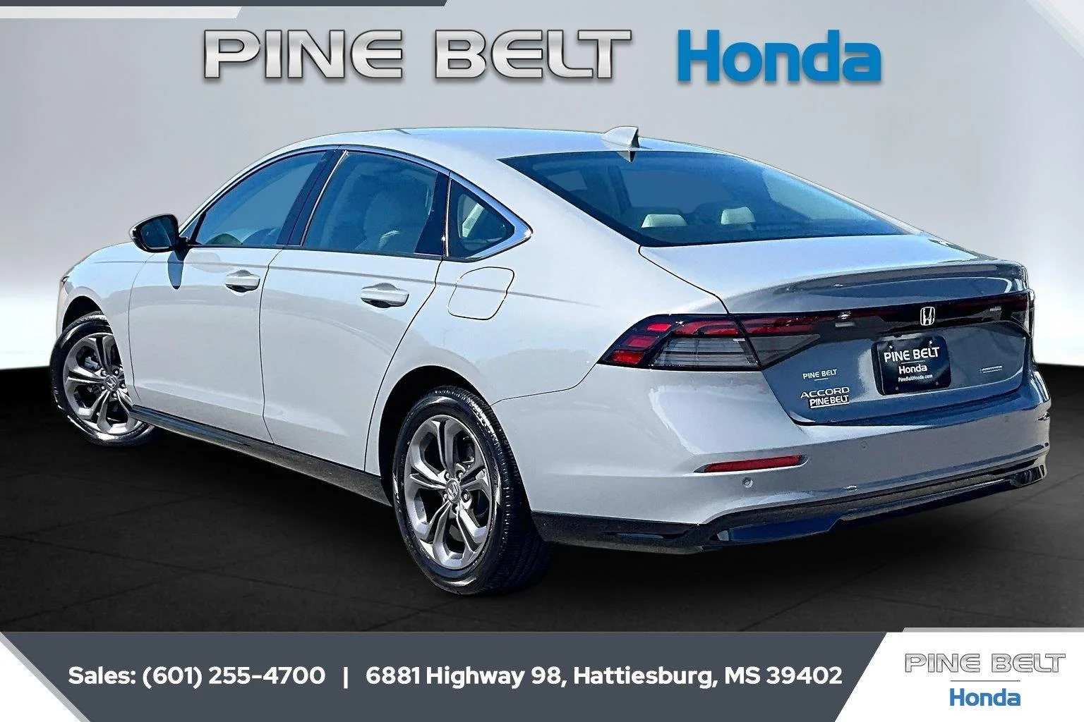 Used 2025 Urban Gray Pearl Honda EX-L image 2