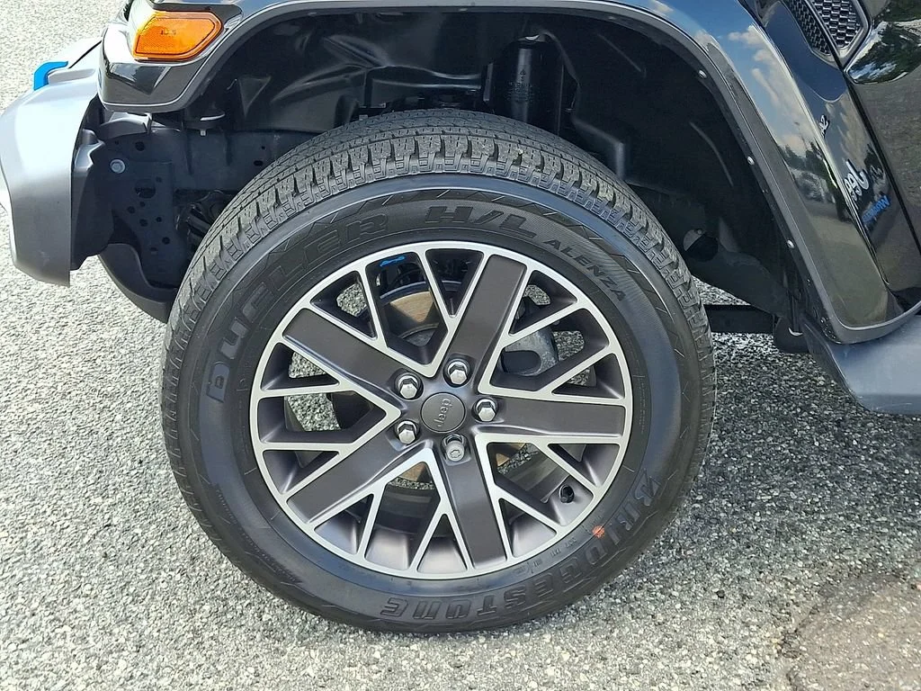 Used 2023 Black Clearcoat Jeep Sahara image 29