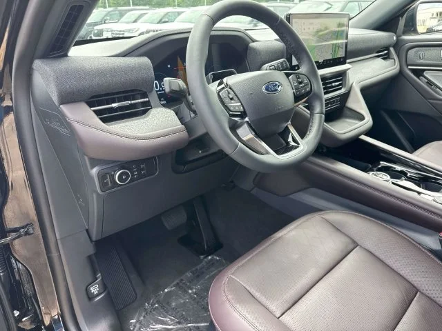 New 2026 Agate Black Metallic Ford Platinum™ image 49