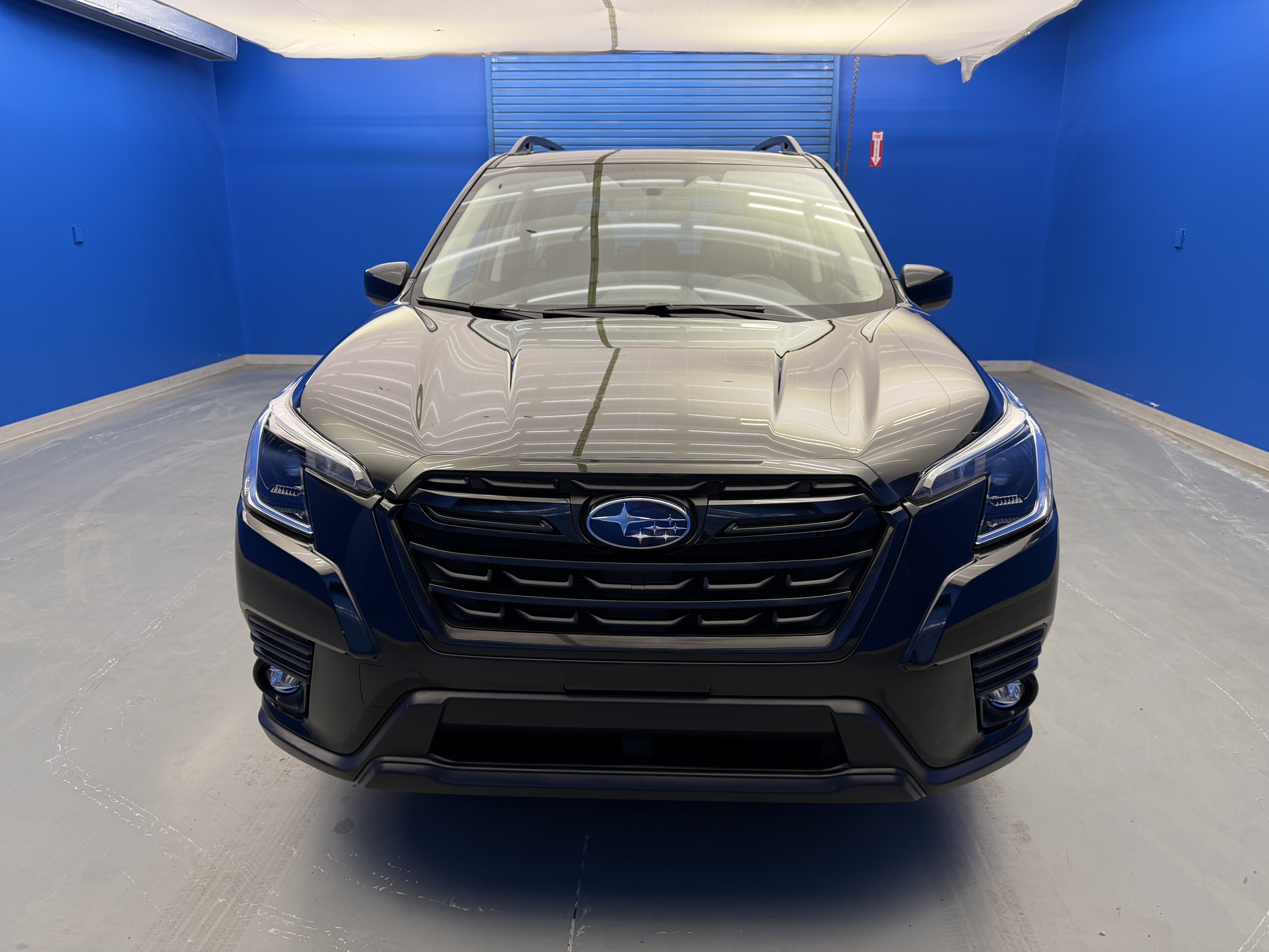 Used 2024 Crystal Black Pearl Subaru Premium image 3