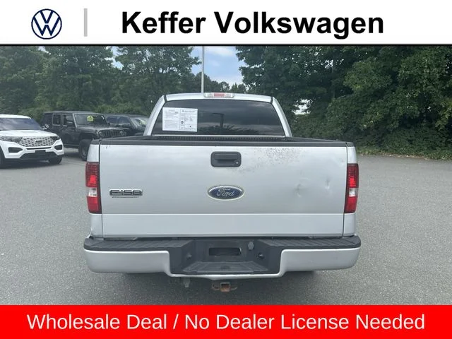 Used 2007  Ford XL image 4