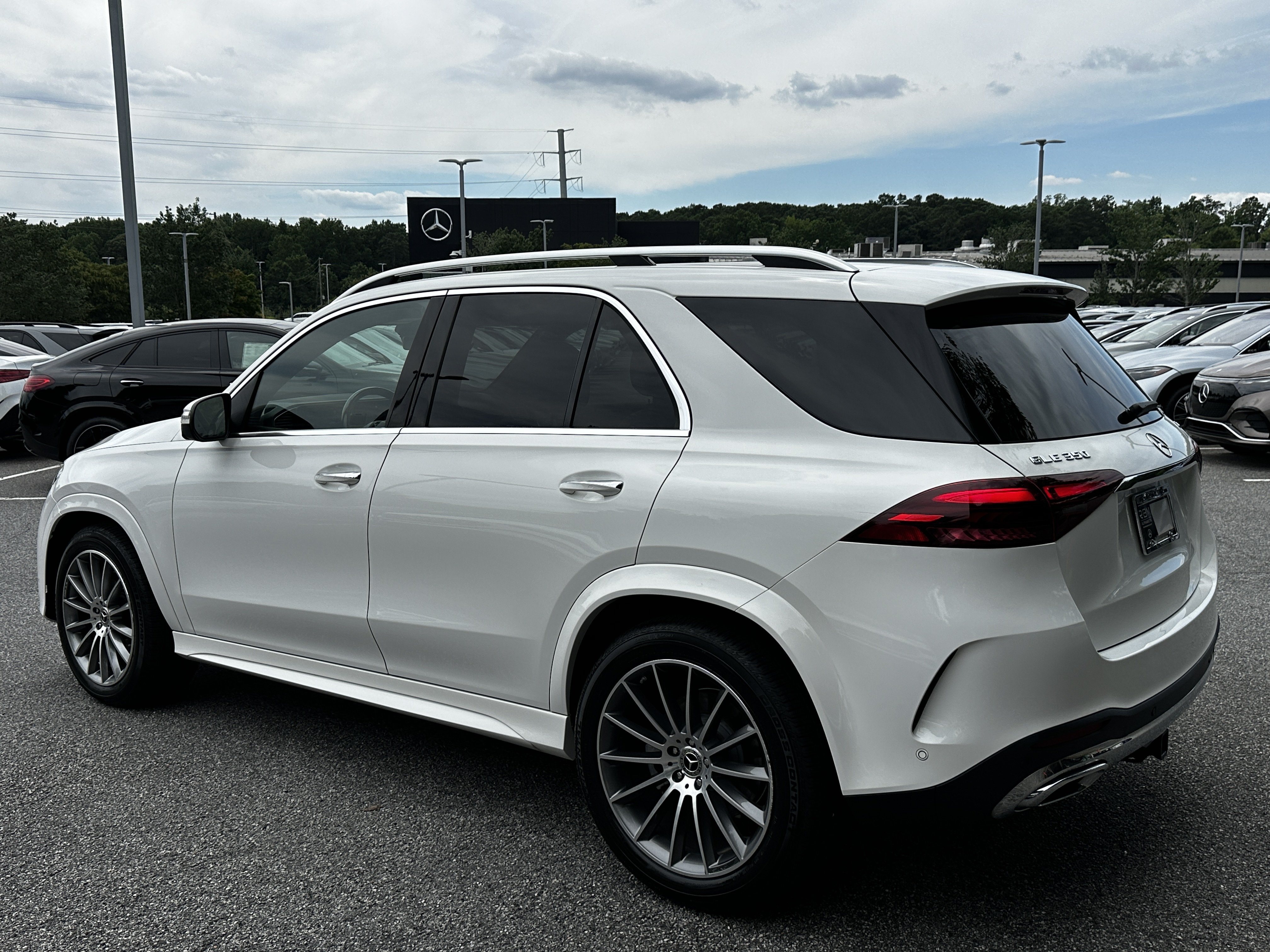 Certified Used 2024 White Mercedes-Benz GLE 350 image 6