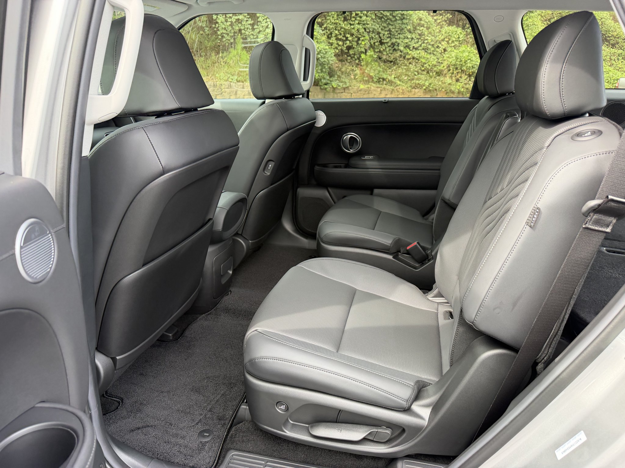 New 2027 Shimmering Silver Hyundai Blue SEL Premium 7P image 48