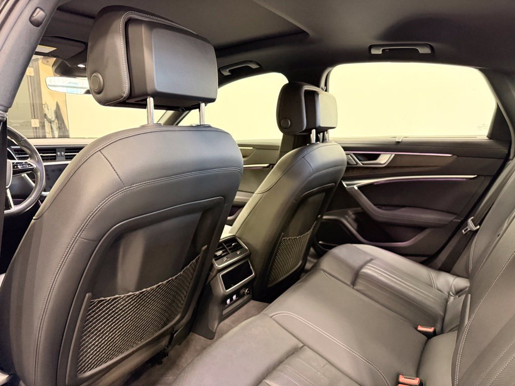 Used 2019 Black Audi quattro image 19