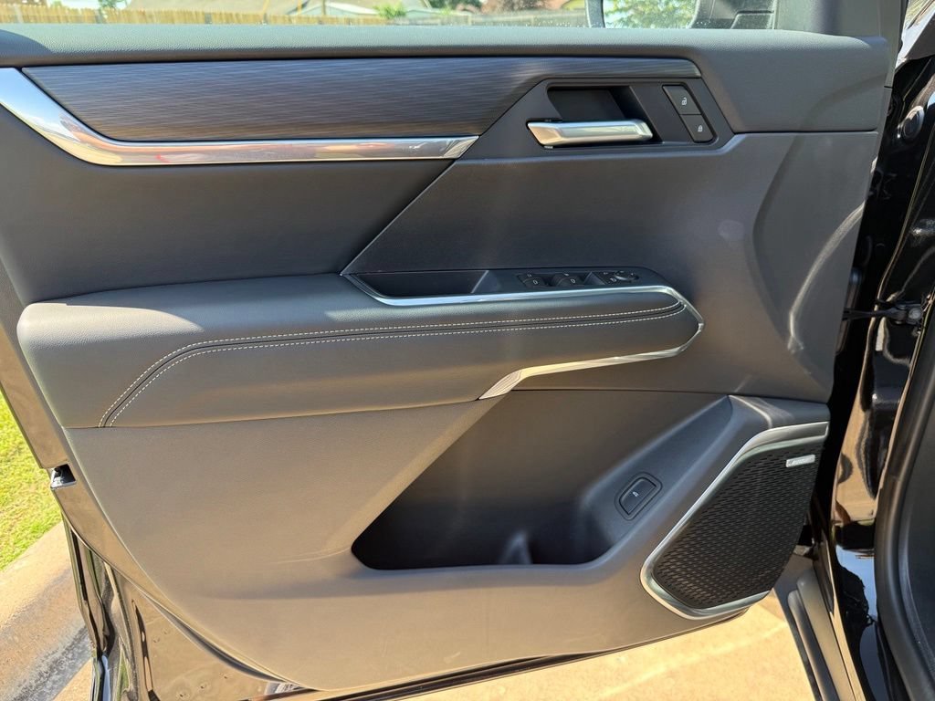 New 2026 Ebony Twilight Metallic GMC Elevation image 10