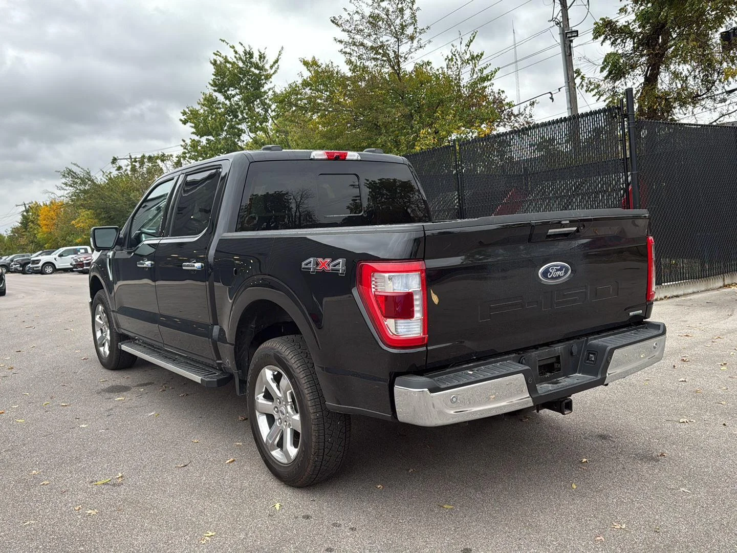 Used 2022 Agate Black Ford LARIAT image 5