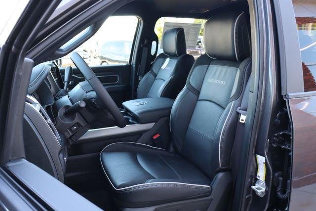 New 2026 Granite Crystal Metallic Clear-Coat Exterior Paint RAM LARAMIE image 30