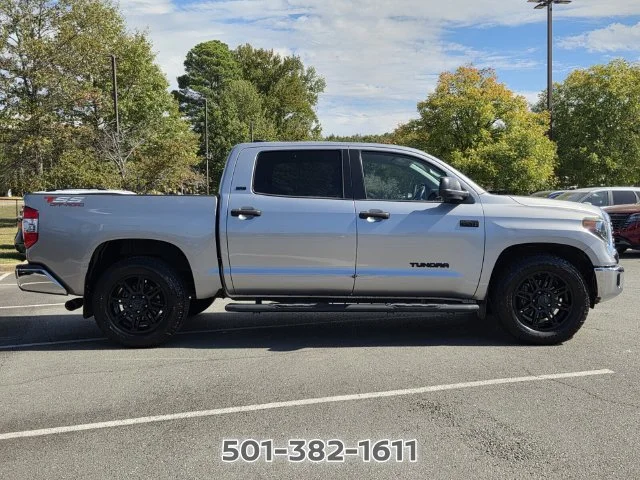 Used 2020 Silver Toyota SR5 image 6