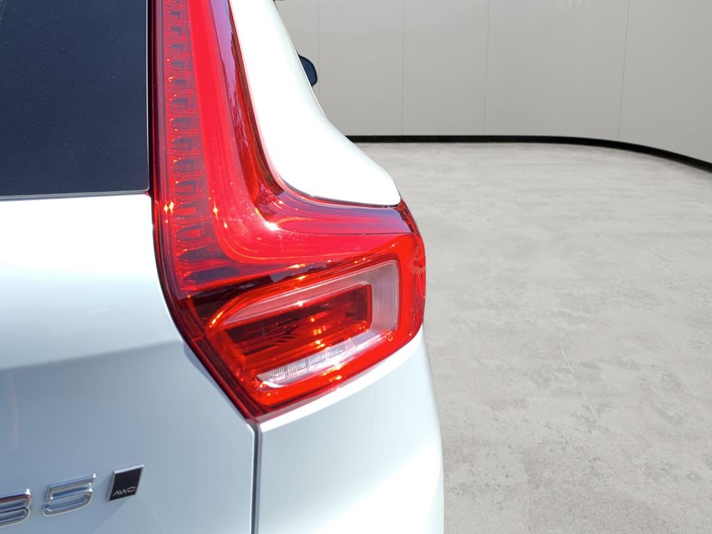 2024 Volvo XC40 Ultimate - Photo 46