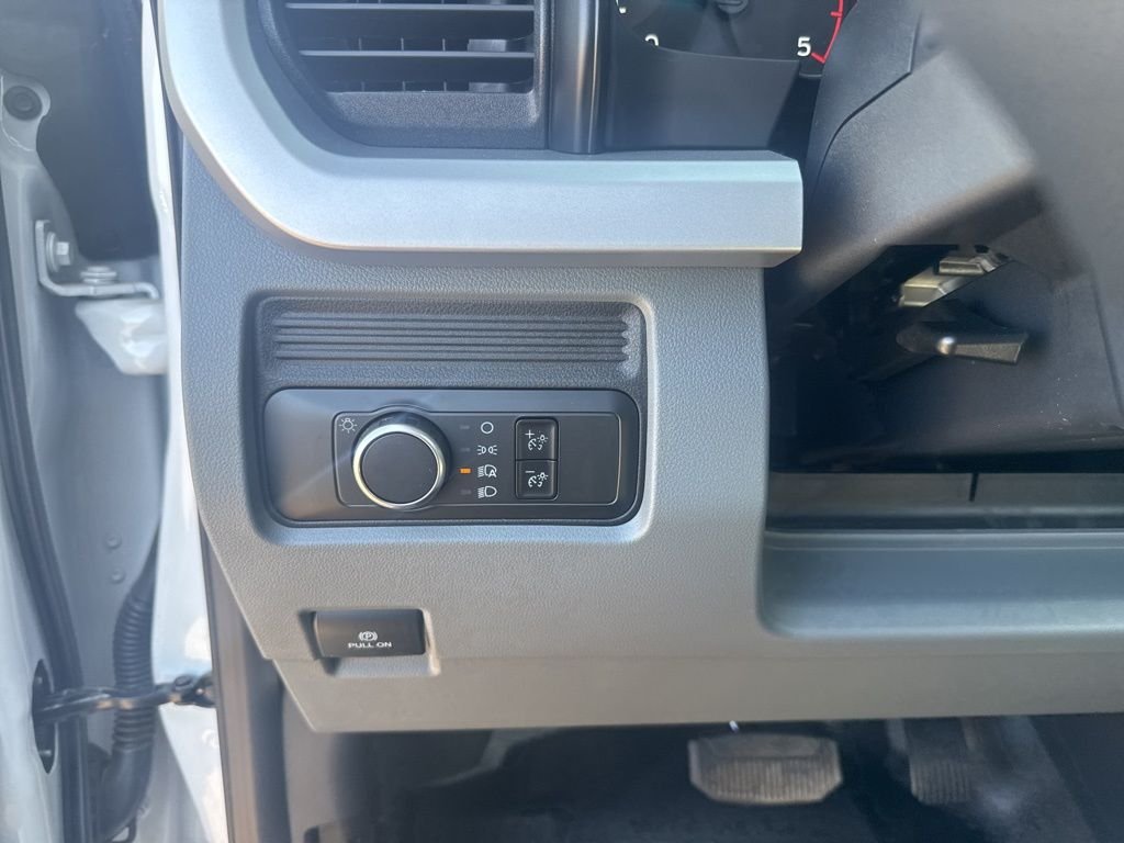 New 2026 Oxford White Ford XL image 21