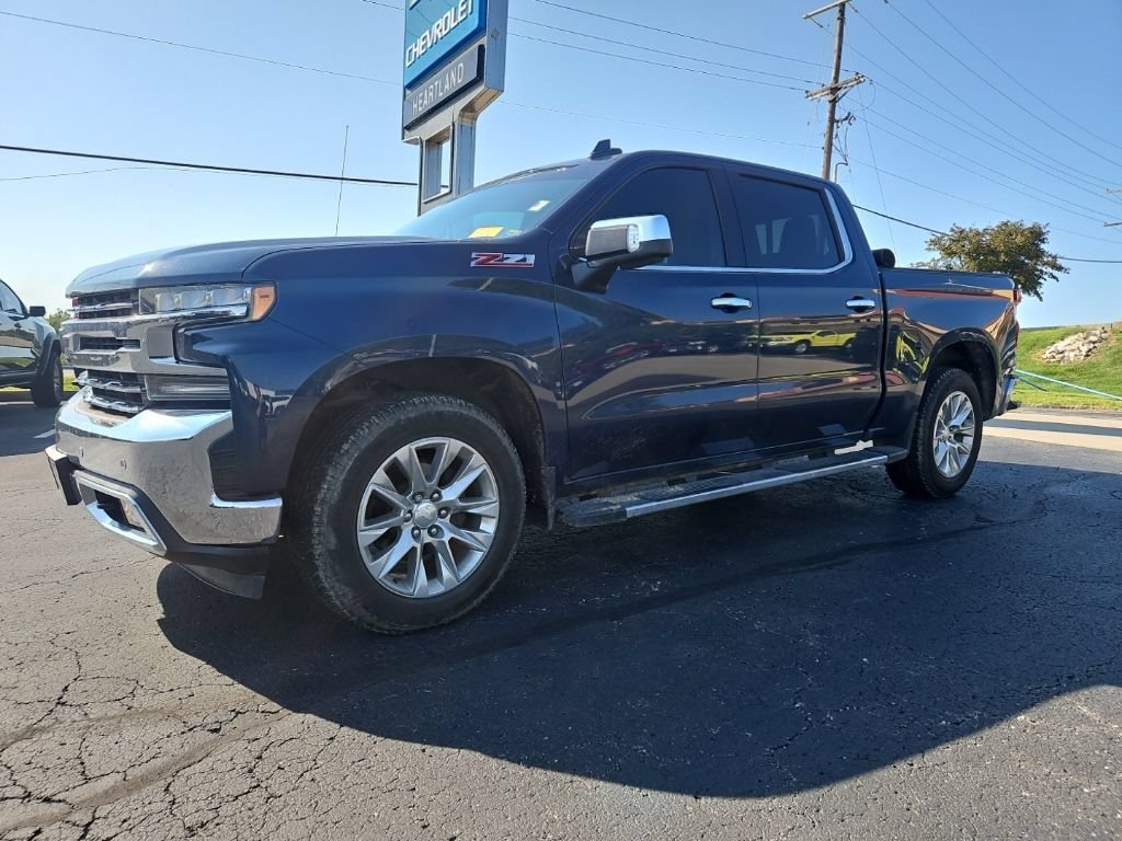 Used 2022 Chevrolet Silverado 1500 Limited LTZ with VIN 3GCUYGEL0NG187071 for sale in Kansas City