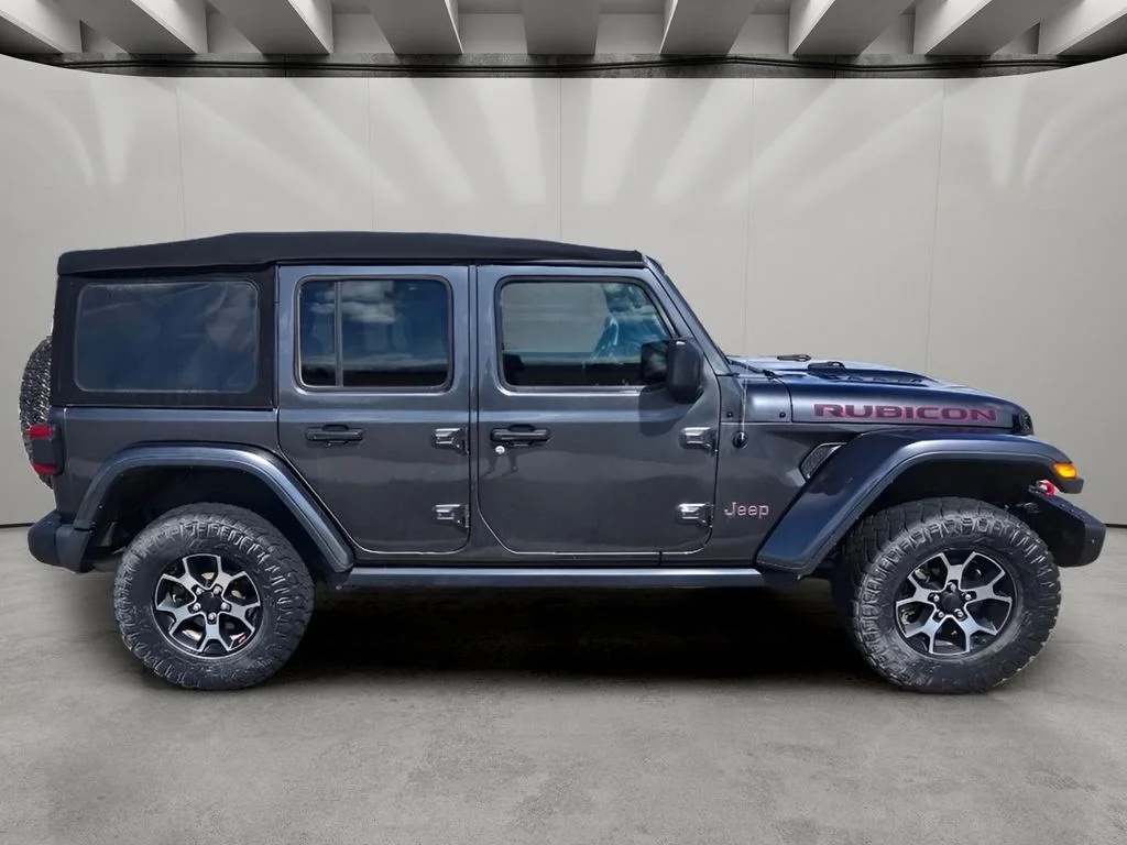 Used 2018 Granite Crystal Metallic Clearcoat Jeep Rubicon image 6